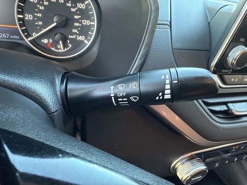 Used 2019 Nissan Altima 2.5 SV image 35