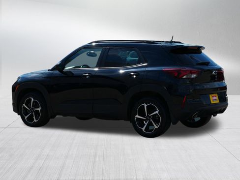 Used 2022 Chevrolet TrailBlazer RS w/ Technology Package AWD/4WD image 5