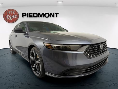 New 2026 Honda Accord SE image 1