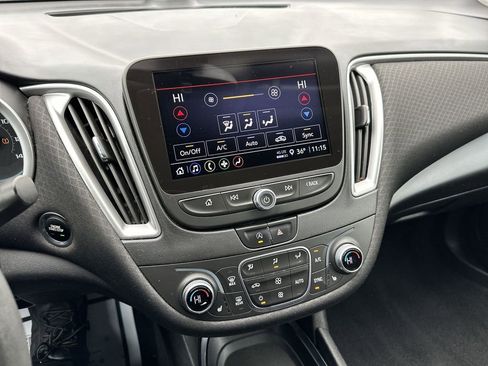 Used 2022 Chevrolet Malibu LT image 18