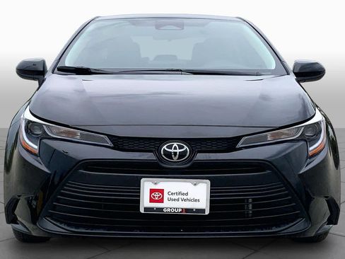 Used 2026 Toyota Corolla LE FWD image 4