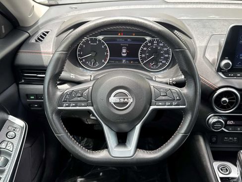 Used 2024 Nissan Sentra SR FWD image 19