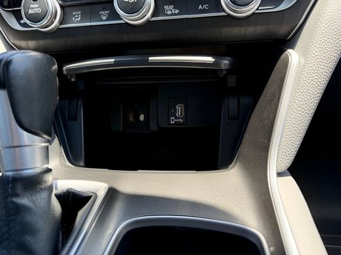 Used 2020 Honda Accord EX-L image 38