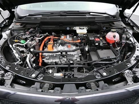 New 2027 Cadillac Optiq Premium Sport w/ LPO, Floor Liner Package AWD/4WD image 8