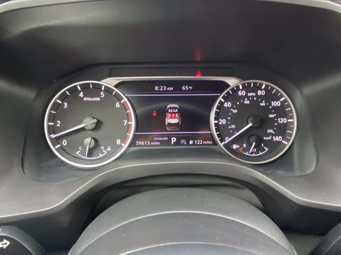 Used 2024 Nissan Rogue S FWD image 27