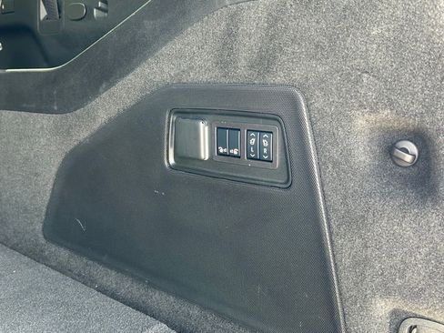 Used 2024 Cadillac Escalade ESV Sport Platinum w/ LPO, ONYX Package image 60