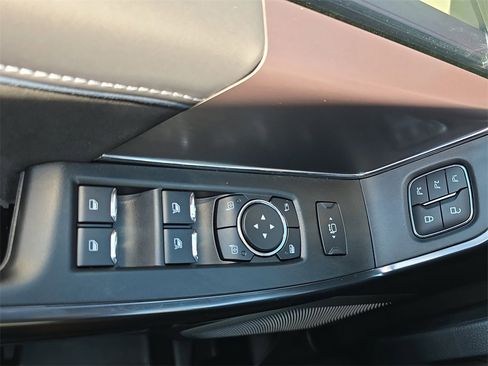 New 2026 Ford F250 Platinum image 25