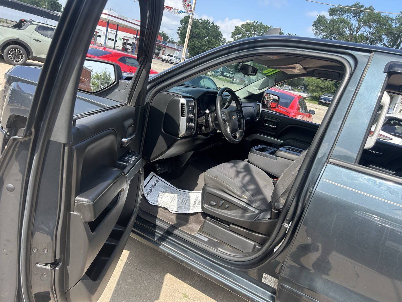 Used 2018 Chevrolet Silverado 1500 LT w/ All Star Edition AWD/4WD image 10