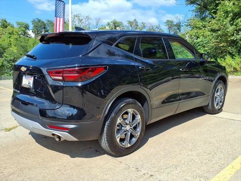 Used 2025 Chevrolet Blazer LT AWD/4WD image 6
