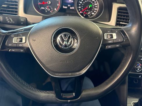 Used 2019 Volkswagen Atlas SE FWD image 21