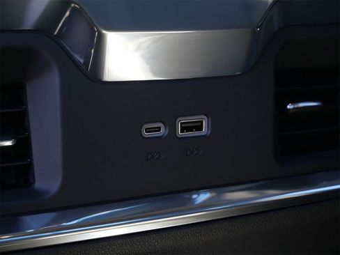 New 2026 GMC Sierra 1500 Elevation w/ Preferred Package image 7