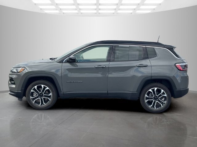 Certified 2024 Jeep Compass Limited AWD/4WD image 4