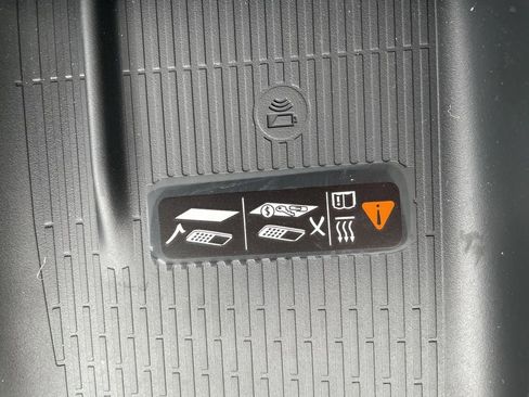 New 2026 Buick Enclave Avenir w/ Super Cruise Package image 24