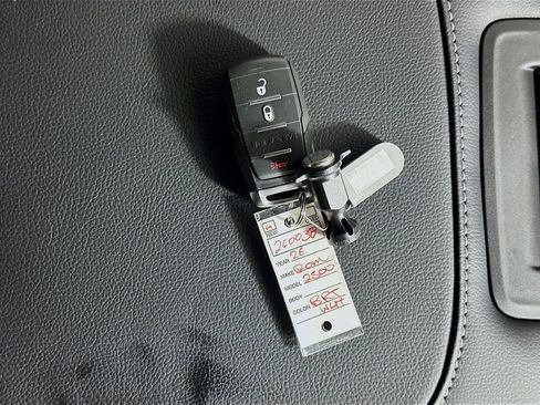 New 2026 RAM 2500 Tradesman AWD/4WD image 20