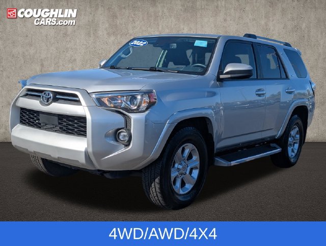 Used 2022 Toyota 4Runner SR5 RWD image 4