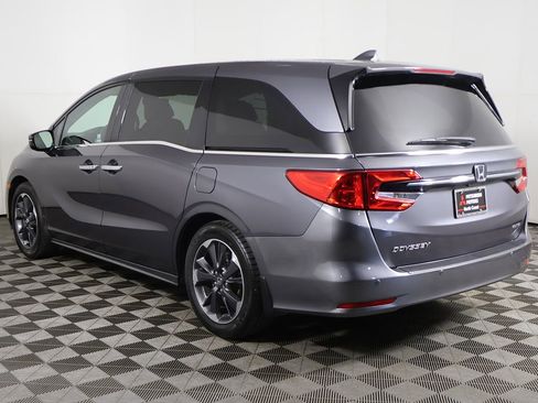 Used 2023 Honda Odyssey Elite image 12