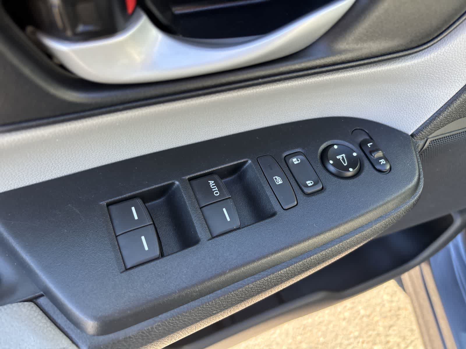 Used 2017 Honda CR-V LX image 10