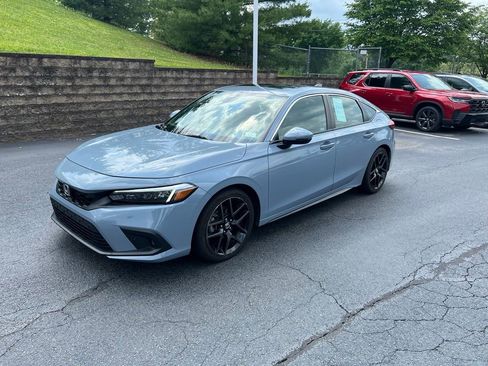 Used 2024 Honda Civic Sport Touring image 9