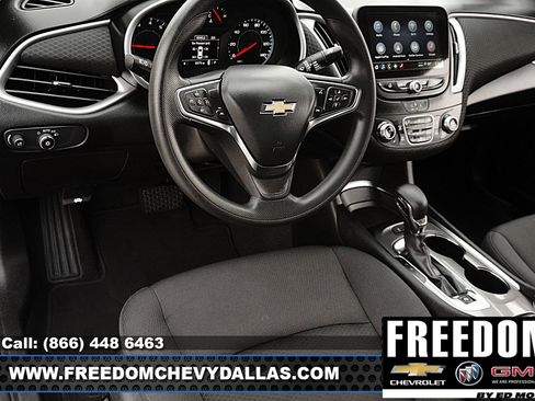 Certified 2025 Chevrolet Malibu LT FWD image 20