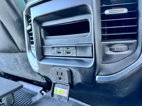 Used 2024 RAM 3500 Laramie image 69