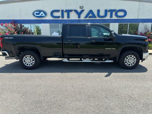 Used 2025 Chevrolet Silverado 3500 LT w/ All Star Edition AWD/4WD image 3