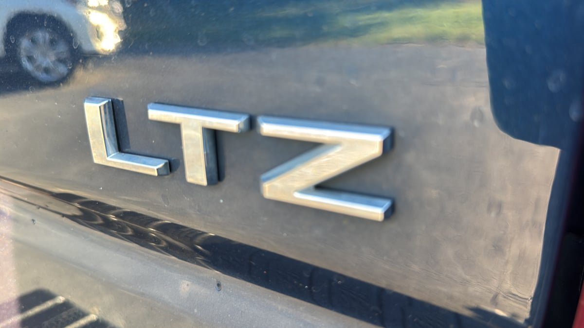 Used 2020 Chevrolet Silverado 1500 LTZ w/ LTZ Plus Package AWD/4WD image 21