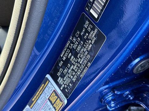 New 2025 Kia K4 LXS image 32