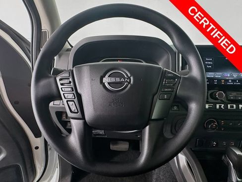 Certified 2025 Nissan Frontier SV RWD image 13
