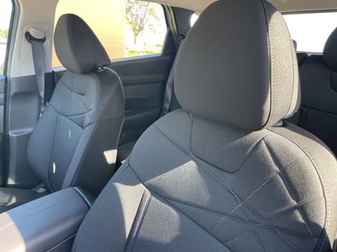 New 2026 Hyundai Tucson SE image 17