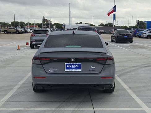 Used 2024 Honda Accord Sport image 3