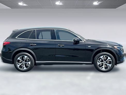 Used 2025 Mercedes-Benz GLC 350e 4MATIC image 8