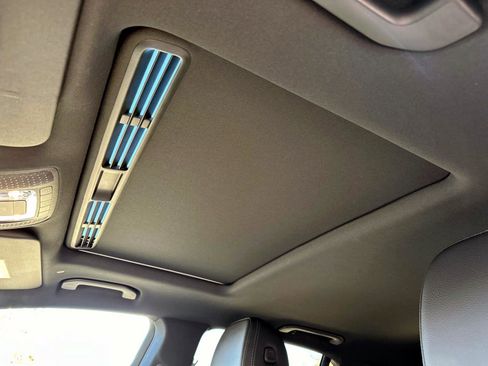 Certified 2025 Mercedes-Benz GLE 350 4MATIC image 31