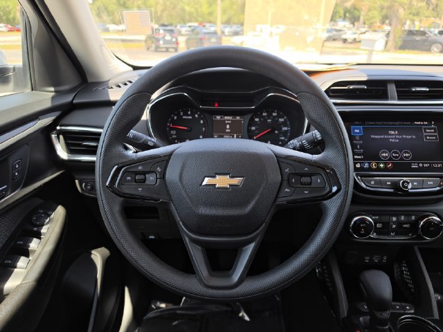 Used 2023 Chevrolet TrailBlazer LT w/ Convenience Package FWD image 17