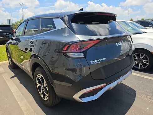 Certified 2024 Kia Sportage LX AWD/4WD image 11