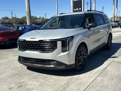 New 2026 Kia Carnival SX Prestige image 2