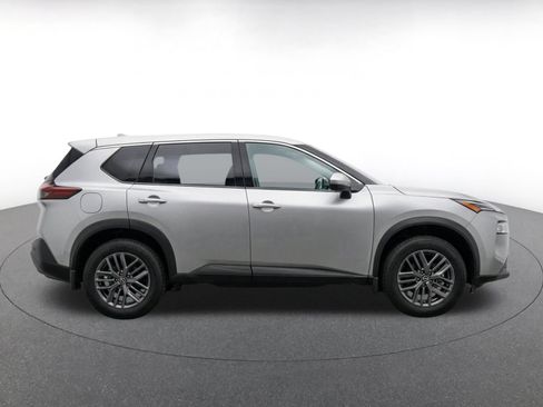 Used 2026 Nissan Rogue SV FWD image 10