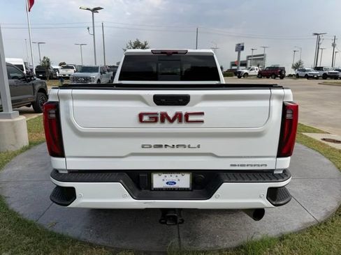 Used 2025 GMC Sierra 2500 Denali w/ Denali Reserve Package AWD/4WD image 6
