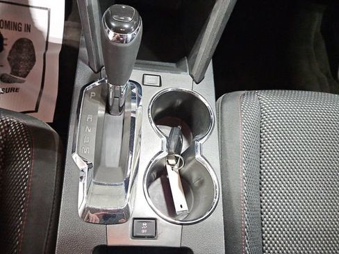 Used 2017 GMC Terrain SLE AWD/4WD image 32