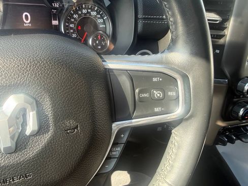 Used 2022 RAM 1500 Laramie AWD/4WD image 21