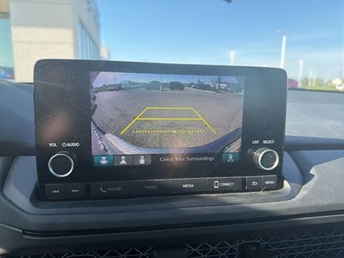 Used 2024 Honda Accord EX image 4