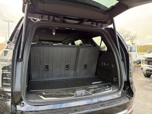 New 2026 Chevrolet Tahoe High Country image 13