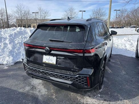 New 2026 Volkswagen Tiguan S image 7