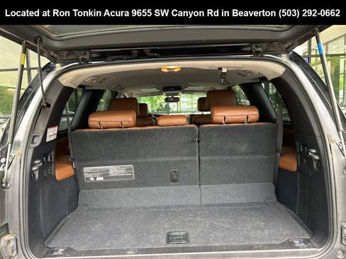 Used 2017 Toyota Sequoia Platinum AWD/4WD image 10