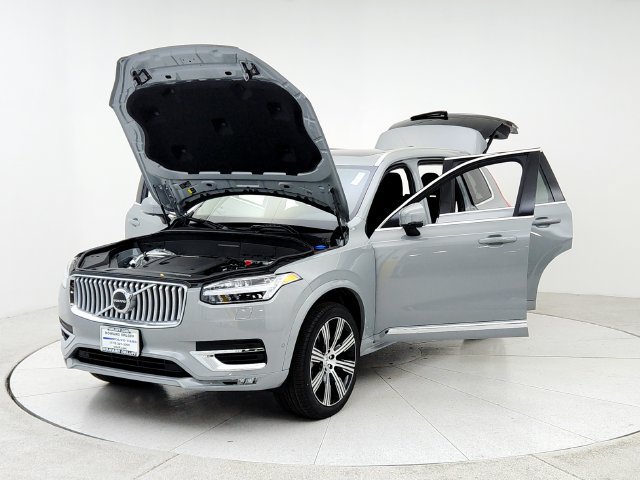 New 2025 Volvo XC90 B6 Plus w/ Protection Package Premier AWD/4WD image 9
