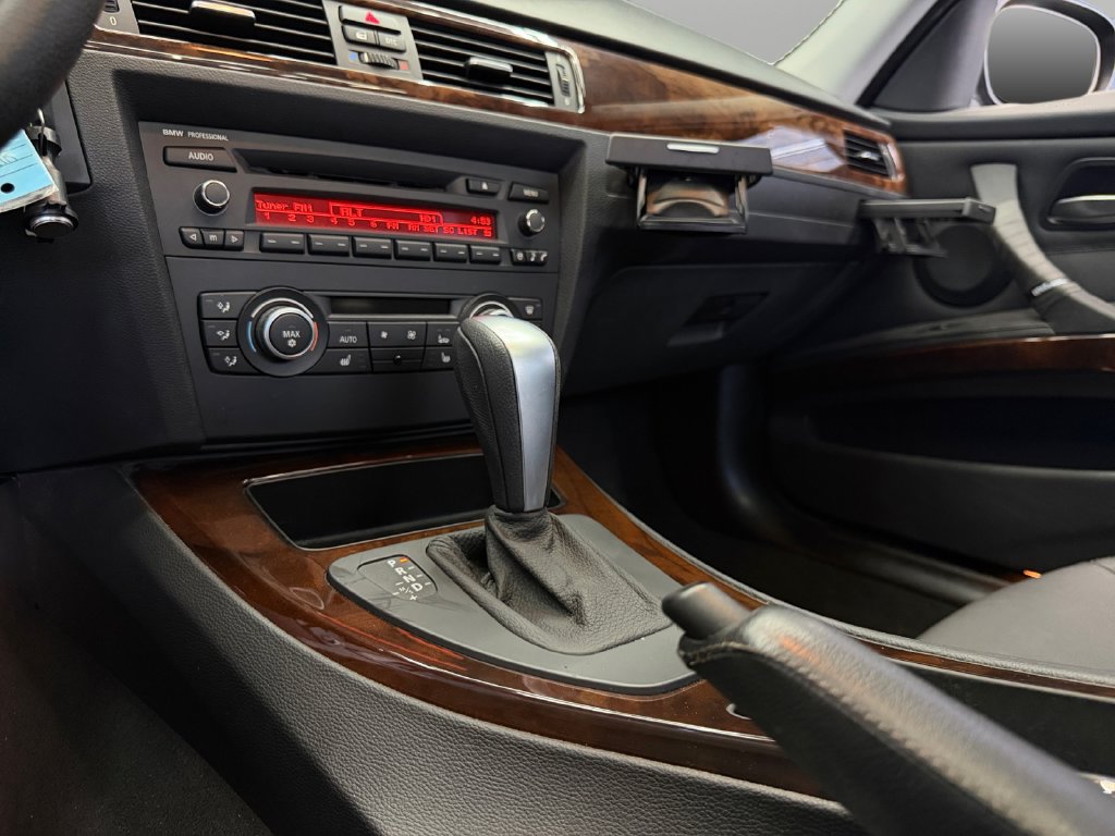 Used 2010 BMW 335i Sedan RWD image 19