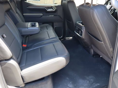 Used 2024 GMC Sierra 1500 SLT AWD/4WD image 8