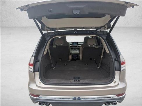 Used 2021 Lincoln Aviator Reserve w/ Equipment Group 201A RWD image 7