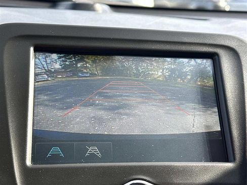 Used 2017 Chevrolet Malibu LT image 18