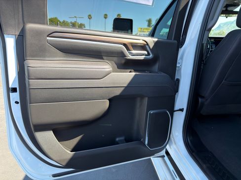 Used 2025 Chevrolet Silverado 2500 LT w/ Convenience Package image 22