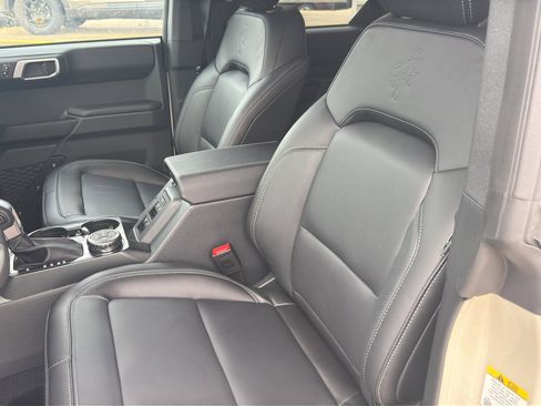 New 2026 Ford Bronco Outer Banks AWD/4WD image 21